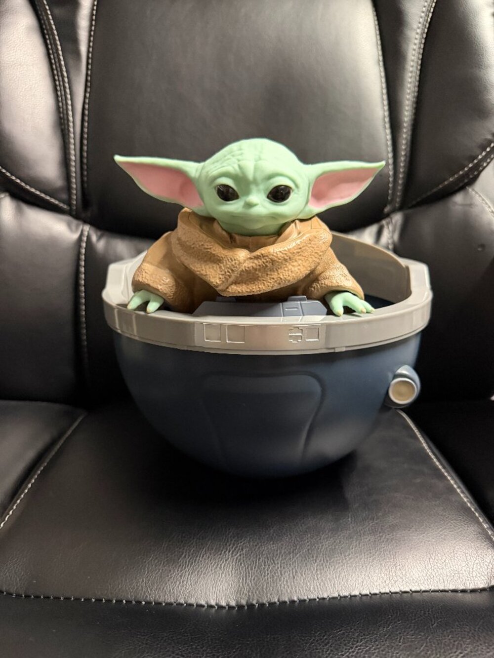 The Mandalorian & Grogu Hover Pram Popcorn bucket AMC theaters limited edition